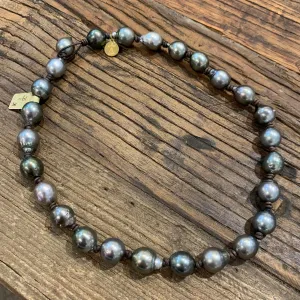 Tahitian Pearls w/ Leather Knots Choker | 19"