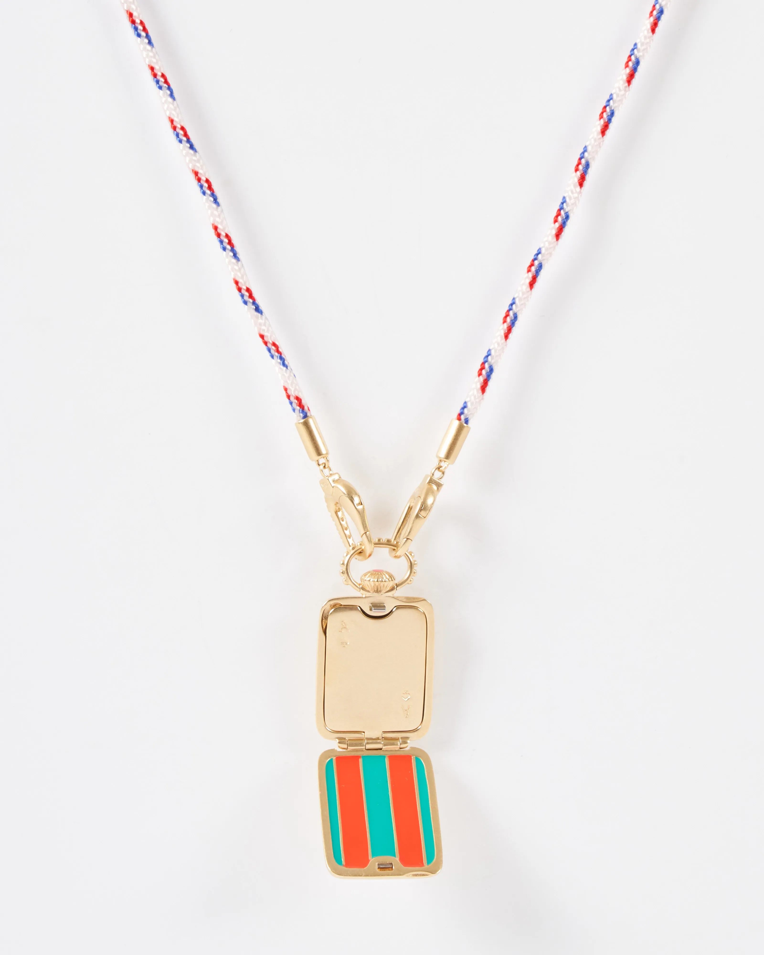 the ace vault w/ pave seafarer cord