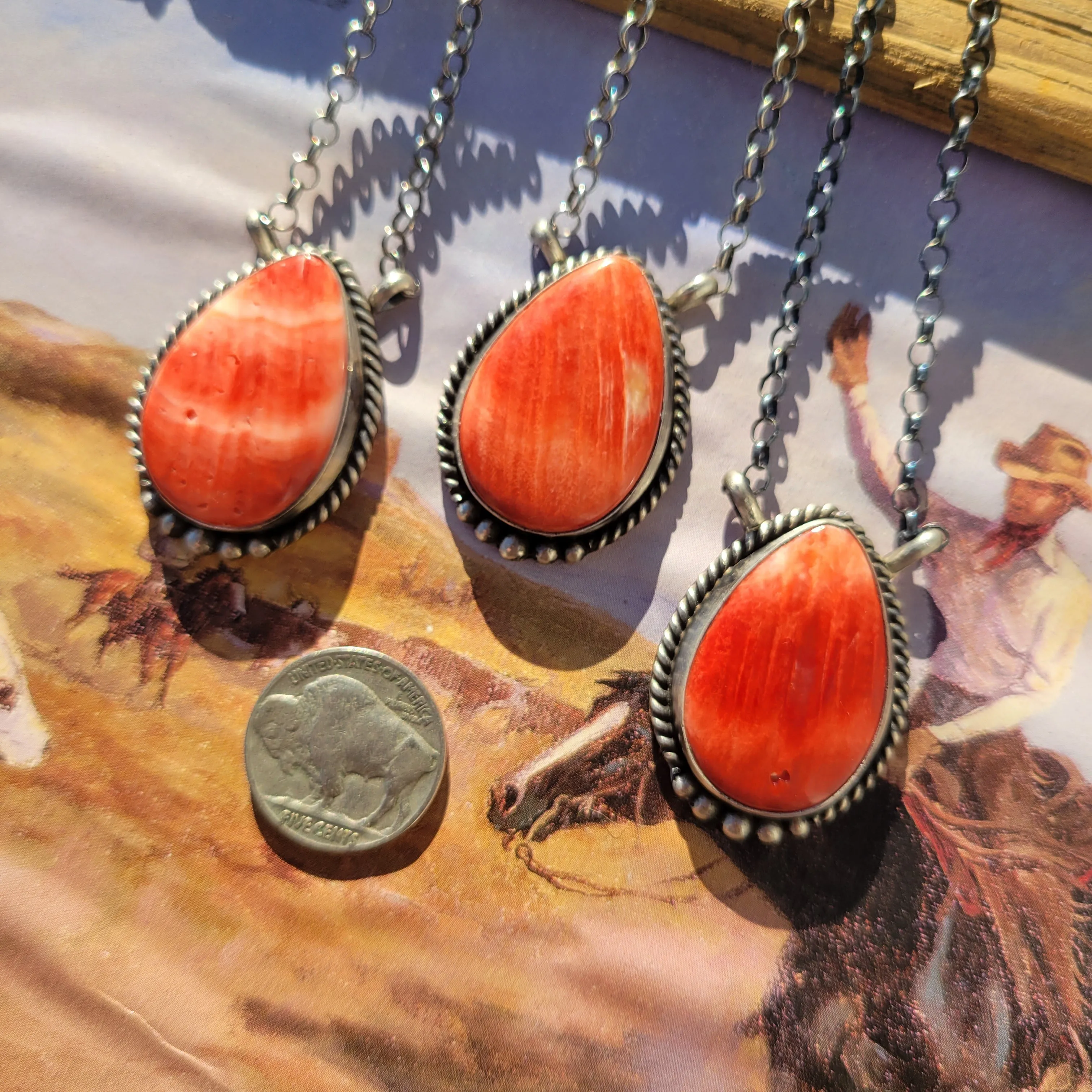 The Duluth Spiny Necklace - Red