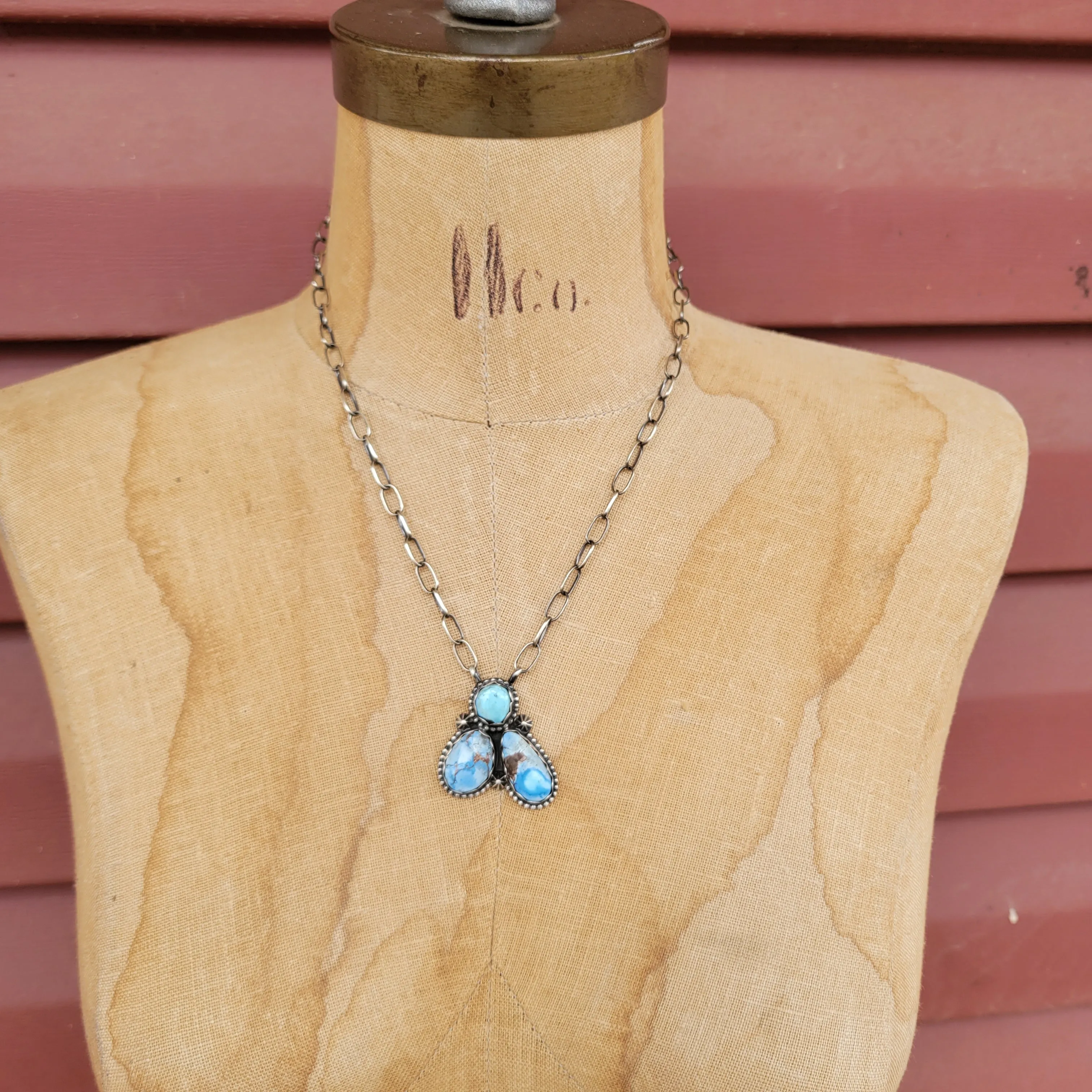 The Evelynn Necklace - Golden Hills