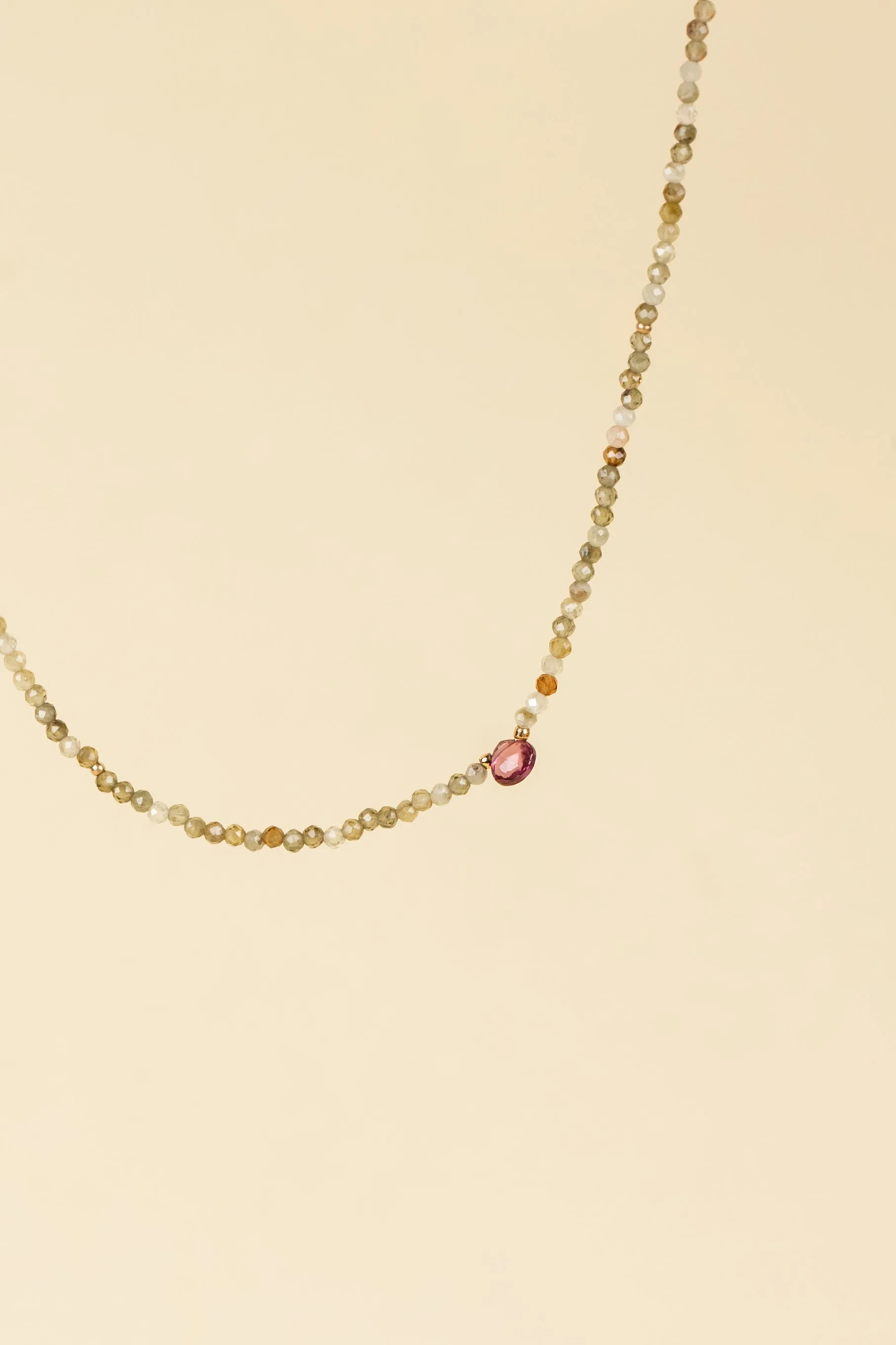 Trahir Green Crystal / Rose Quartz Necklace