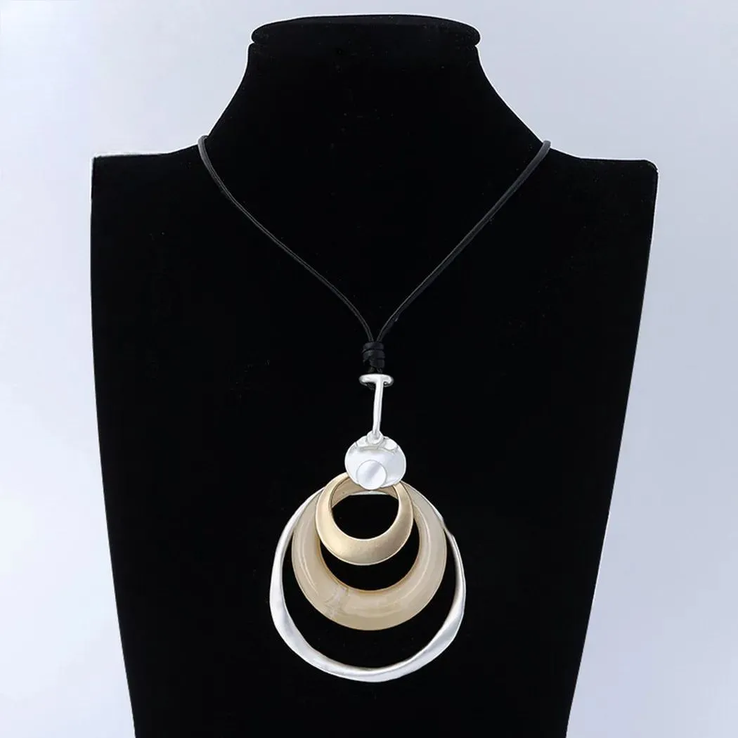 Trending Products Necklace with Pattern Resin Suspension Pendants Around the Neck for Women
