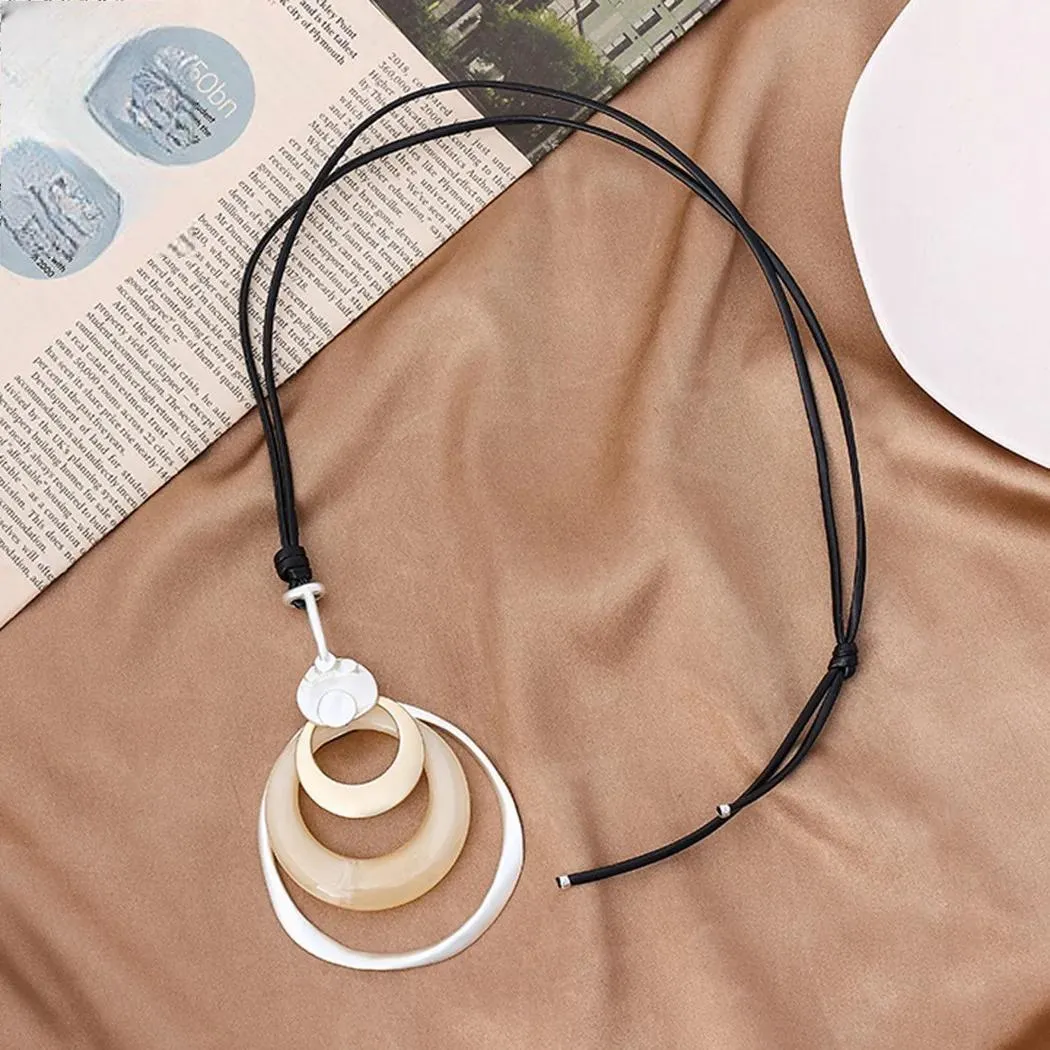 Trending Products Necklace with Pattern Resin Suspension Pendants Around the Neck for Women
