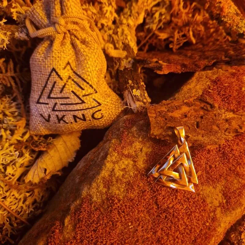 Valknut Bronze Handcrafted Pendant