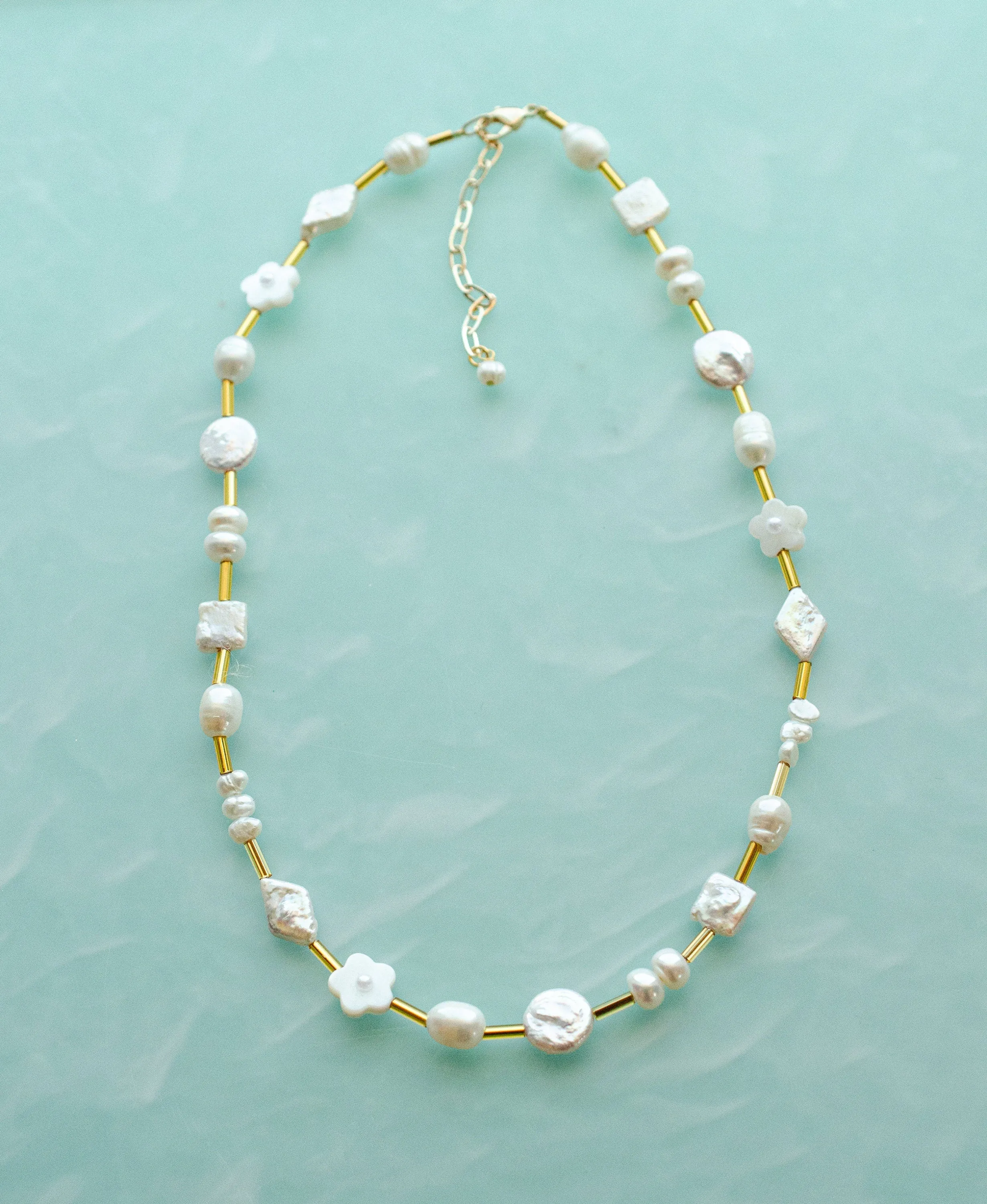 White Pearl Necklace, Freshwater Pearl Choker Necklace, Mother of pearl beaded necklace, Classic Pearl necklace, Mother's day necklace