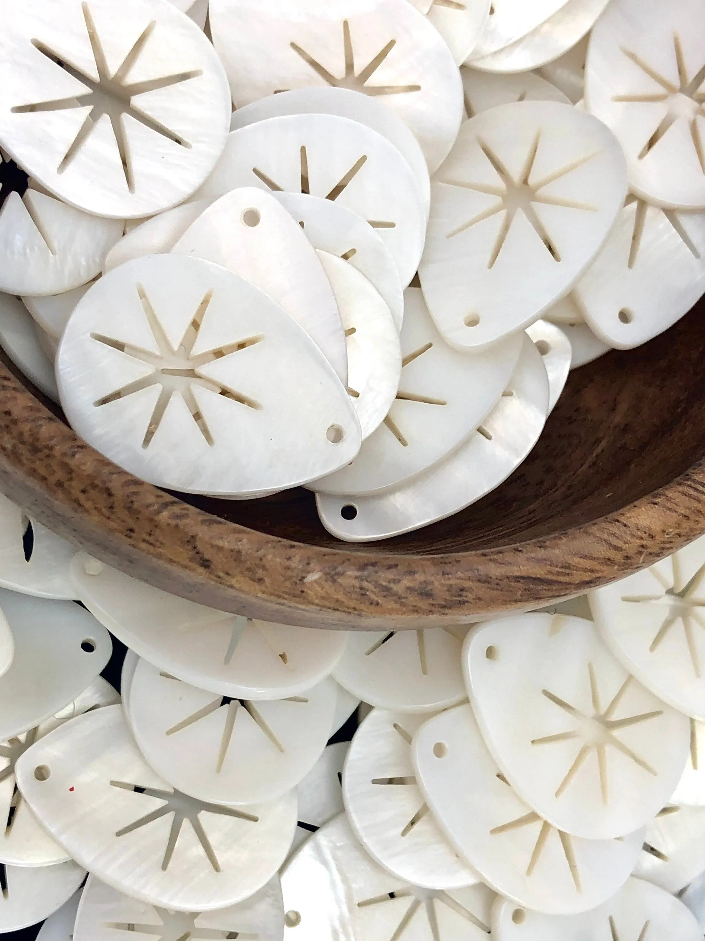 White South Sea Mother Of Pearl Shell Sku#M619